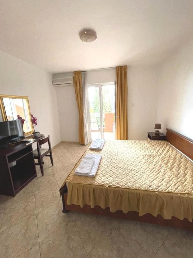 Hotel Suzana Budva Exterior foto