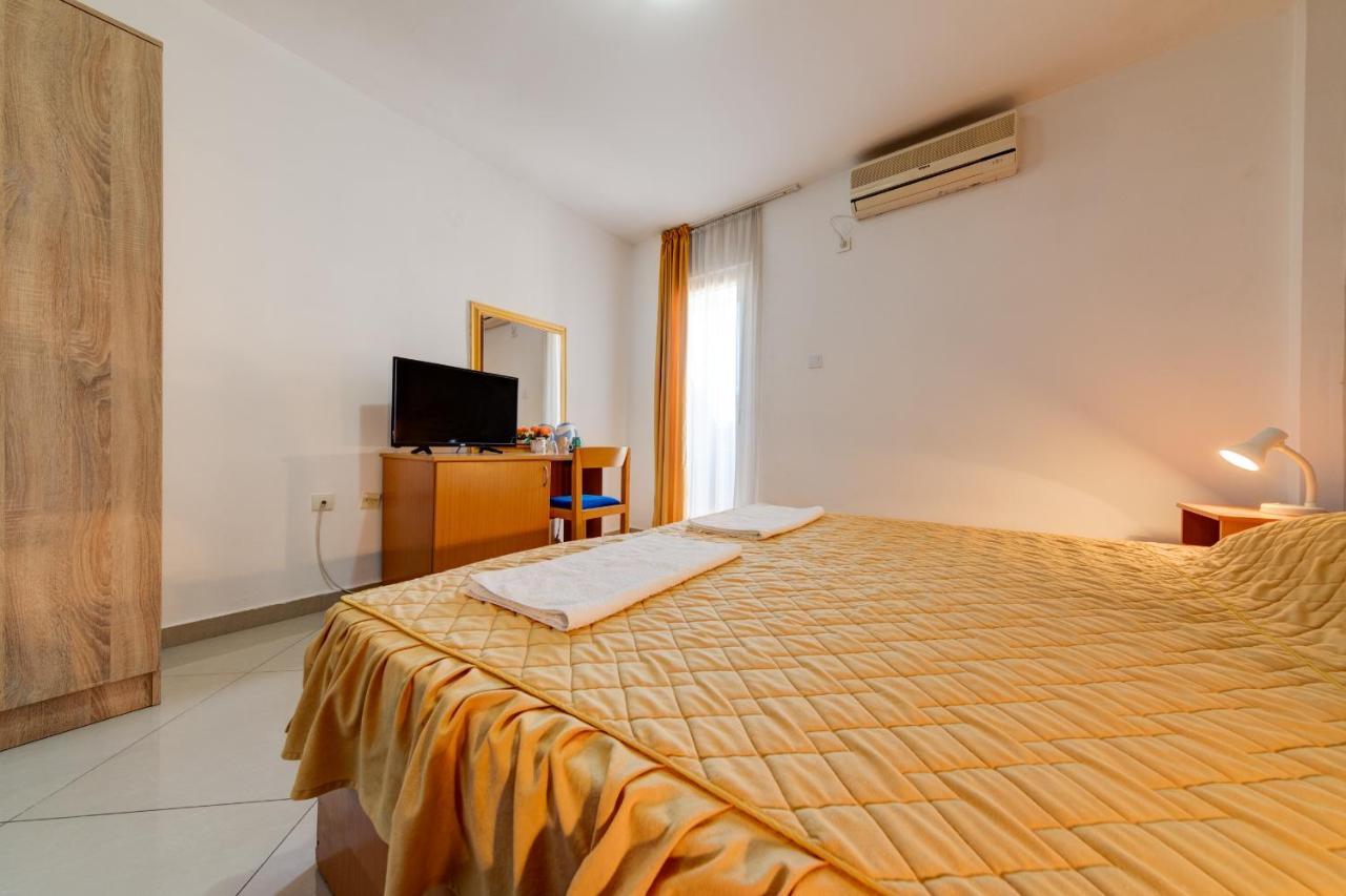Hotel Suzana Budva Exterior foto